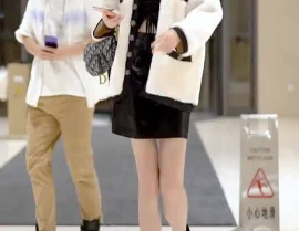 小姐姐穿衣服好穿吗,轻松穿出时尚风采