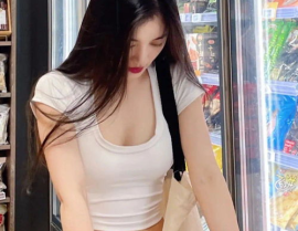 美小姐姐脱裤子,现场瞬间沸腾！