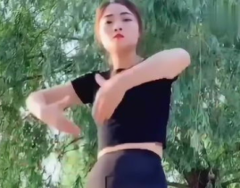 小姐姐在乡下运动视频,小姐姐的乡村运动风采